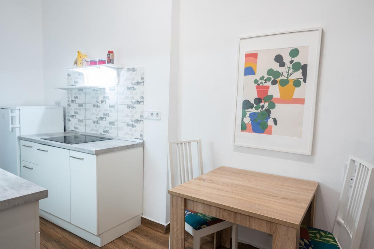 Cozy & Quiet Apartment Near Kiraly Street Free Parking, Ac, Perfect For 4 Guests! Budapest Exterior foto